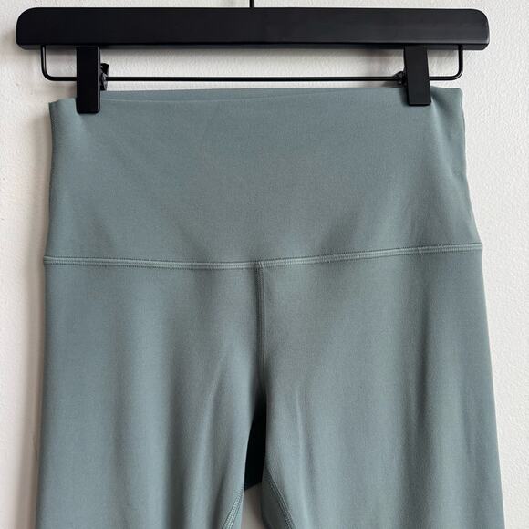 LuLulemon Athletica Align Crop 21" in Oil Blue 6 - Picture 5 of 12